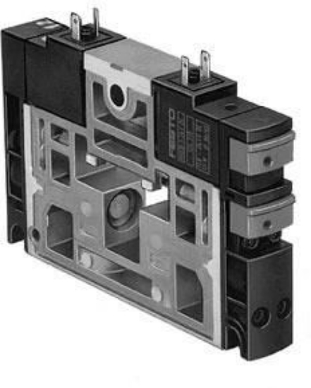 تصویر CPV18-M1H-5/3GS-1/4 (176061) شیر برقی پنوماتیک فستو