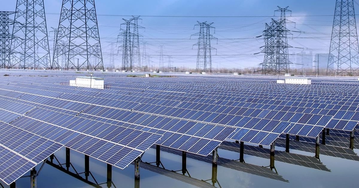 تصویر یک نیروگاه خورشیدی